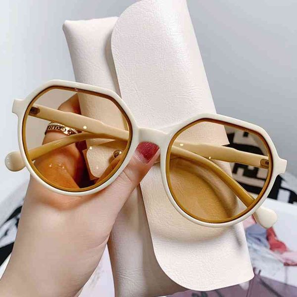fashion sunglasses brown sunglass female 2022 new advanced round face thin small ladies glasses classic designer retro sun glass eyewear, White;black
fashion sunglasses brown sunglass female 2022 new advanced round face thin small ladies glasses classic designer retro sun glass eyewear, White;black