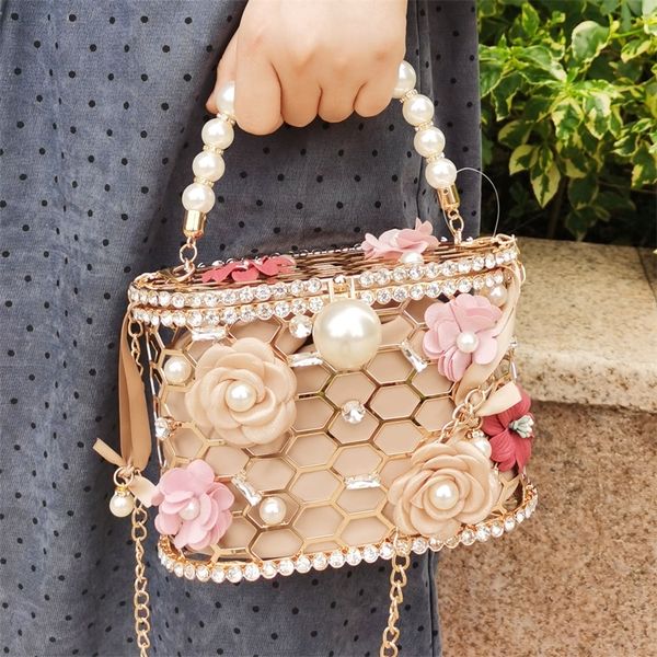 fashion box with flower women handbags beige black ladies flap metal shoulder bags chain messenger bag 220620
fashion box with flower women handbags beige black ladies flap metal shoulder bags chain messenger bag 220620