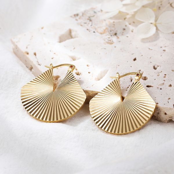 geometric fan-shaped hoop earrings for women trendy gold color metal statement earrings female fashion jewelry gifts, Golden;silver
geometric fan-shaped hoop earrings for women trendy gold color metal statement earrings female fashion jewelry gifts, Golden;silver