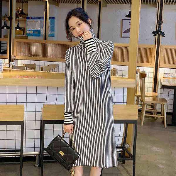 winter pregnant woman turtle neck long sleeve stripe knitted dress side split maternity straight dress fashion lady clothing j220628, White
winter pregnant woman turtle neck long sleeve stripe knitted dress side split maternity straight dress fashion lady clothing j220628, White
