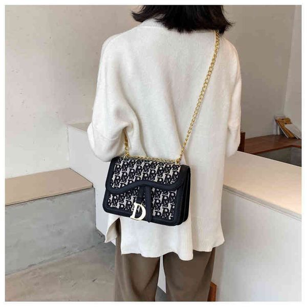 new fashion trend luxury brand designer bag wholesale winter personalized chain temperament net red single shoulder handbag
new fashion trend luxury brand designer bag wholesale winter personalized chain temperament net red single shoulder handbag