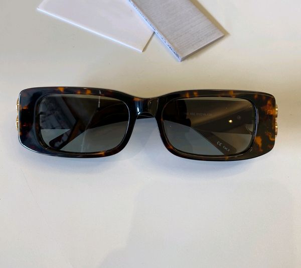 rectangle sunglasses for women 0096 tortoise shell green lenses glasses designer fashion shades retro eyewear sun shades uv eyewear with box, White;black
rectangle sunglasses for women 0096 tortoise shell green lenses glasses designer fashion shades retro eyewear sun shades uv eyewear with box, White;black