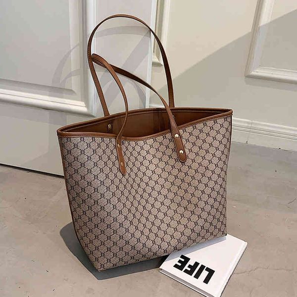 65% outlet online sales women's high-capacity portable tote simple leisure mother and son korean one shoulder big bag
65% outlet online sales women's high-capacity portable tote simple leisure mother and son korean one shoulder big bag