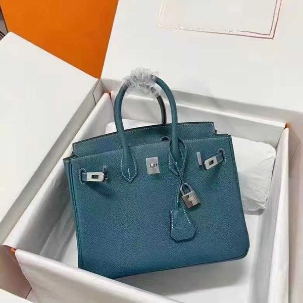 7a+tote bag handmade logo luxury designer handbags imitation brands classic fashion women purse cowhide leather pochette clutch
7a+tote bag handmade logo luxury designer handbags imitation brands classic fashion women purse cowhide leather pochette clutch