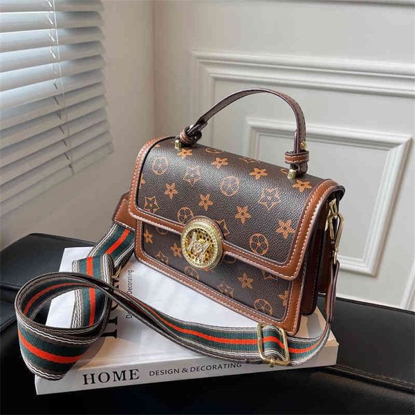 10% off 2022 new designer handbags autumn and printed hand texture foreign style wide strap single leisure messenger square
10% off 2022 new designer handbags autumn and printed hand texture foreign style wide strap single leisure messenger square