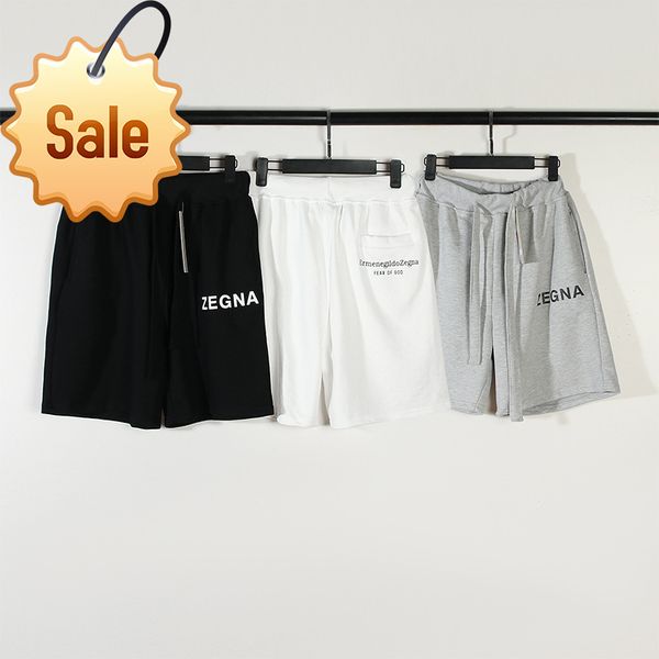 2022 fashion brand design men and women with the same style factory direct sales hip double thread wide drawstring letter pants loose beach, White;black
2022 fashion brand design men and women with the same style factory direct sales hip double thread wide drawstring letter pants loose beach, White;black