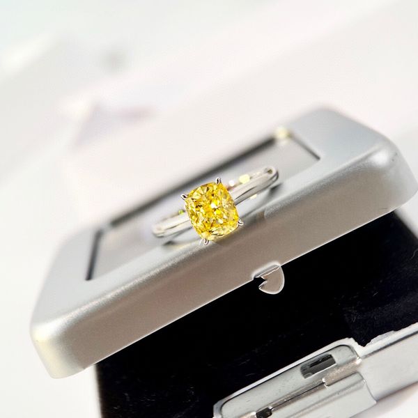 2022 s925 silver charm punk band ring with yellow diamond in platinum for women wedding jewelry gift have box stamp ps7704
2022 s925 silver charm punk band ring with yellow diamond in platinum for women wedding jewelry gift have box stamp ps7704