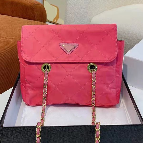 girls chain bags designer shoulder crossbody bag triangle women satchels grid pattern size 26*20cm
girls chain bags designer shoulder crossbody bag triangle women satchels grid pattern size 26*20cm
