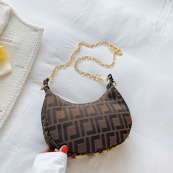 brand 2023 summer new trendy all-match messenger bag chain leather fashion grils samll shoulder bag wrist bags brown
brand 2023 summer new trendy all-match messenger bag chain leather fashion grils samll shoulder bag wrist bags brown