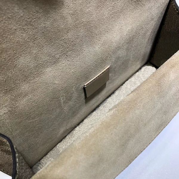 luxury designer cross body handbag shoulder bag brand -shaped seam leather ladies metal chain clamshell
luxury designer cross body handbag shoulder bag brand -shaped seam leather ladies metal chain clamshell