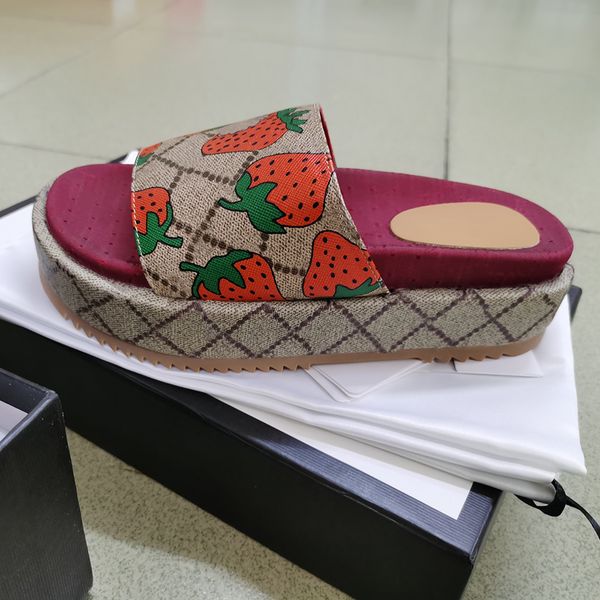 2021 oversized sandals fashion women striped slides gear bottoms causal non-slip summer huaraches slippers flip flops with b, Black
2021 oversized sandals fashion women striped slides gear bottoms causal non-slip summer huaraches slippers flip flops with b, Black