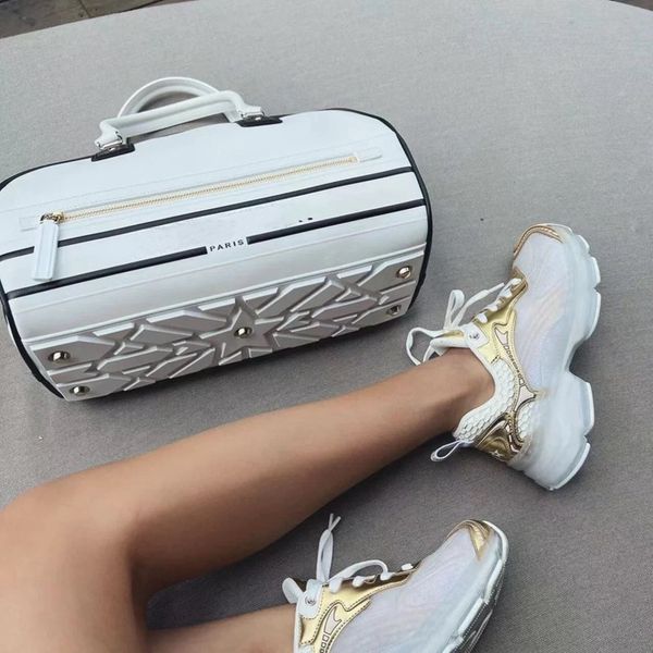 paris designer bags vibe bowling zip tote bag calfskin front logo zipped pocket with leather shoulder strap luxurys sports handbag bottom st
paris designer bags vibe bowling zip tote bag calfskin front logo zipped pocket with leather shoulder strap luxurys sports handbag bottom st