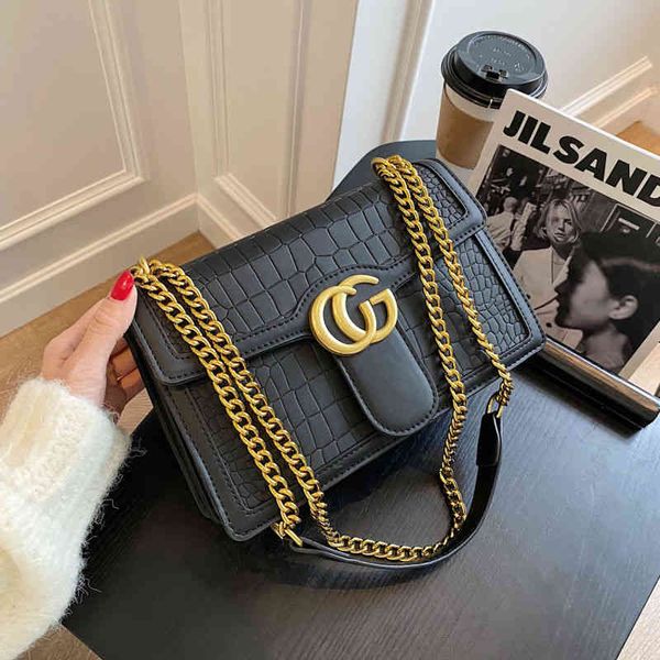 female new korean version chain small square bag net red high sense fashion versatile ins messenger shoulder bag
female new korean version chain small square bag net red high sense fashion versatile ins messenger shoulder bag