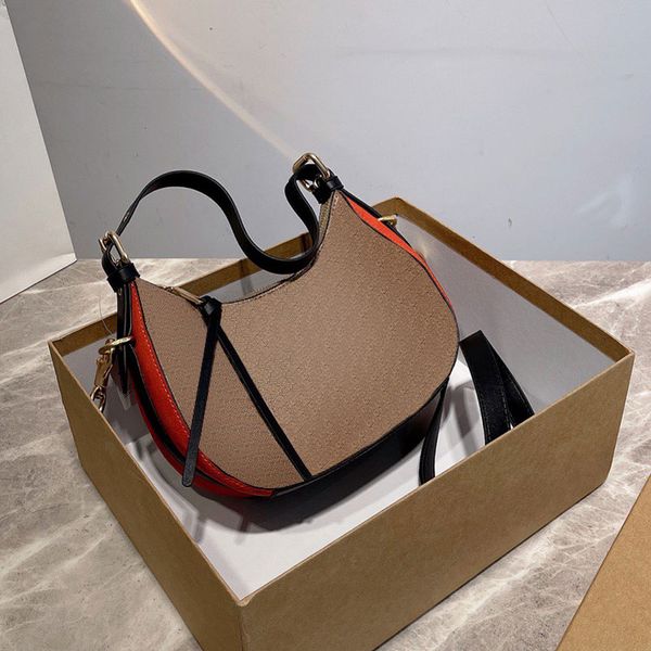 2022 cross body fashionable design lady messenger bag classic pattern printed axillary bags classic style handbag
2022 cross body fashionable design lady messenger bag classic pattern printed axillary bags classic style handbag