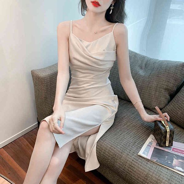 casual dresses suspender pleated buttocks slim suspender split skirt design sense of minority foreign style summer srrm, Black;gray
casual dresses suspender pleated buttocks slim suspender split skirt design sense of minority foreign style summer srrm, Black;gray