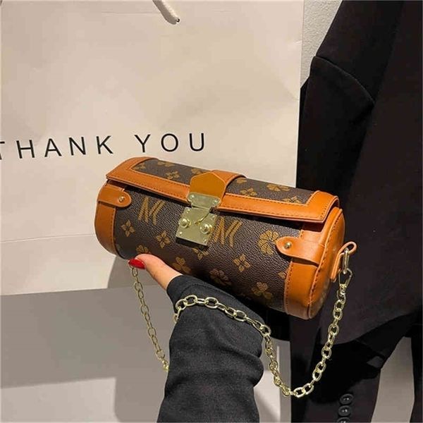super low color matching cylinder buckle fashion method stick metal chain one shoulder bag 75% purses stores sale
super low color matching cylinder buckle fashion method stick metal chain one shoulder bag 75% purses stores sale