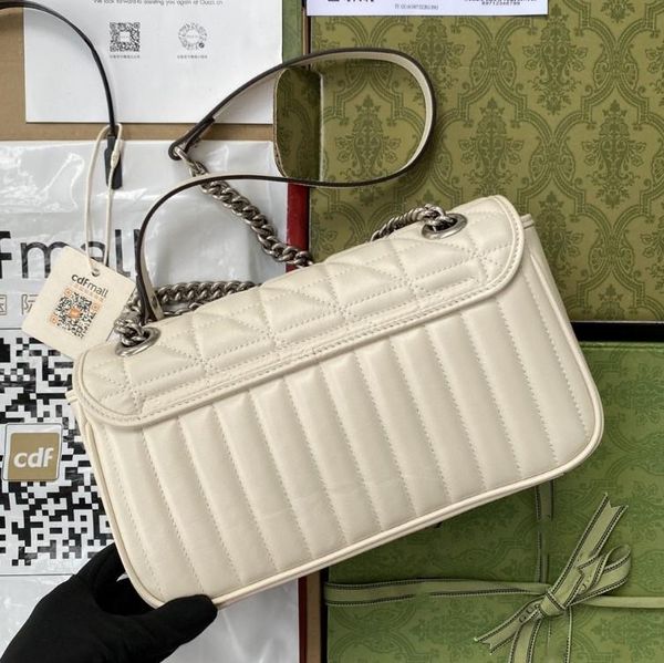 designer fashion shoulder bag made of genuine leather, handbag with soft flap buckle
designer fashion shoulder bag made of genuine leather, handbag with soft flap buckle
