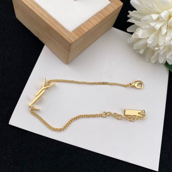 luxurys charm bracelets desingers sterling classic letter retro bamboo bracelet color matching chain couple necklace men and women simple tr, Golden;silver
luxurys charm bracelets desingers sterling classic letter retro bamboo bracelet color matching chain couple necklace men and women simple tr, Golden;silver
