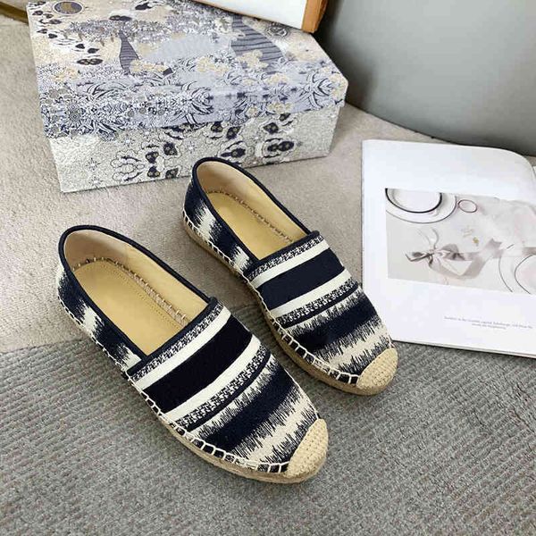 dress shoes autumn flat canvas shoes lazy people pedal soft sole stitching fashion casual fisherman single shoe women, Black
dress shoes autumn flat canvas shoes lazy people pedal soft sole stitching fashion casual fisherman single shoe women, Black