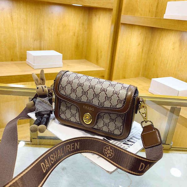 factory super discount 71% off high sense versatile square bag small minority women's one shoulder bag
factory super discount 71% off high sense versatile square bag small minority women's one shoulder bag