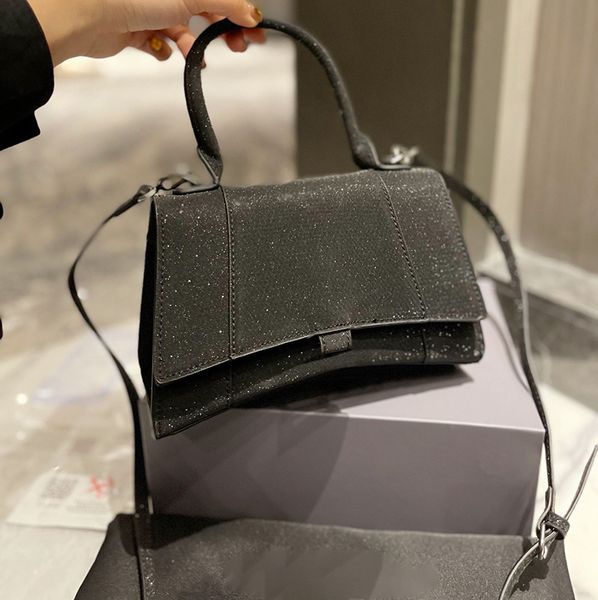 hourglass designer bag half moon shape crocodile metal b shoulder bags party all-match women handbags party package luxurys fashion crossbod
hourglass designer bag half moon shape crocodile metal b shoulder bags party all-match women handbags party package luxurys fashion crossbod