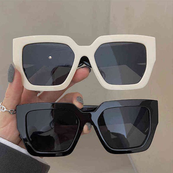 sunglasses women's luxury eyewear ladies fashion oversized square white retro sun glasses trendy vintage large 220321, White;black
sunglasses women's luxury eyewear ladies fashion oversized square white retro sun glasses trendy vintage large 220321, White;black