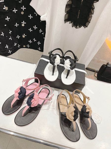 2022 stylish women sandals slippers beige black white camellia flower rubber indoor slipper luxury summer pool beach thong flat flip flops
2022 stylish women sandals slippers beige black white camellia flower rubber indoor slipper luxury summer pool beach thong flat flip flops