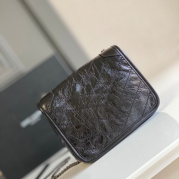designer niki bags women shoulder bag fashion chain totes black oil wax cowhide crossbody handbags envelope messenger bag clutchs lady purse
designer niki bags women shoulder bag fashion chain totes black oil wax cowhide crossbody handbags envelope messenger bag clutchs lady purse