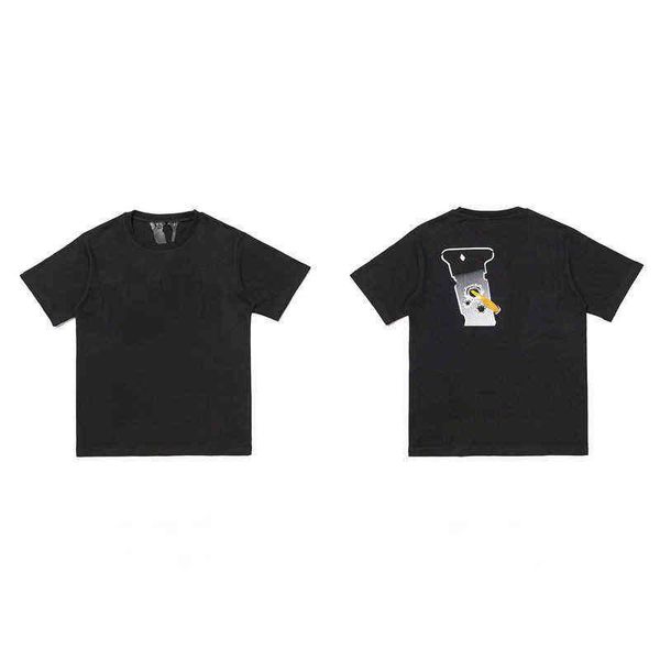22ss designer large big reflective v friends men women t shirts casual smoke angel loose lovers short vlones s312u 885i 8yod 16 za2o, White;black 
22ss designer large big reflective v friends men women t shirts casual smoke angel loose lovers short vlones s312u 885i 8yod 16 za2o, White;black