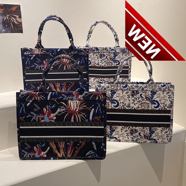 2022 new d home shopping versatile commuter old flower bag three-dimensional embroidery tote portable canvas women's
2022 new d home shopping versatile commuter old flower bag three-dimensional embroidery tote portable canvas women's