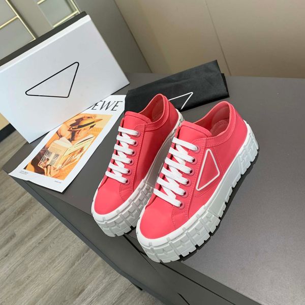 nylon rubber patchwork lace up casual sports shoes with triangular logo, canvas shoes, biscuit shoes, small white shoes, casual shoes 04, Black
nylon rubber patchwork lace up casual sports shoes with triangular logo, canvas shoes, biscuit shoes, small white shoes, casual shoes 04, Black