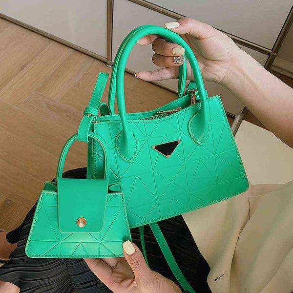 factory direct sale small women's new 2022 korean fashion hand versatile one shoulder messenger bag handbag
factory direct sale small women's new 2022 korean fashion hand versatile one shoulder messenger bag handbag