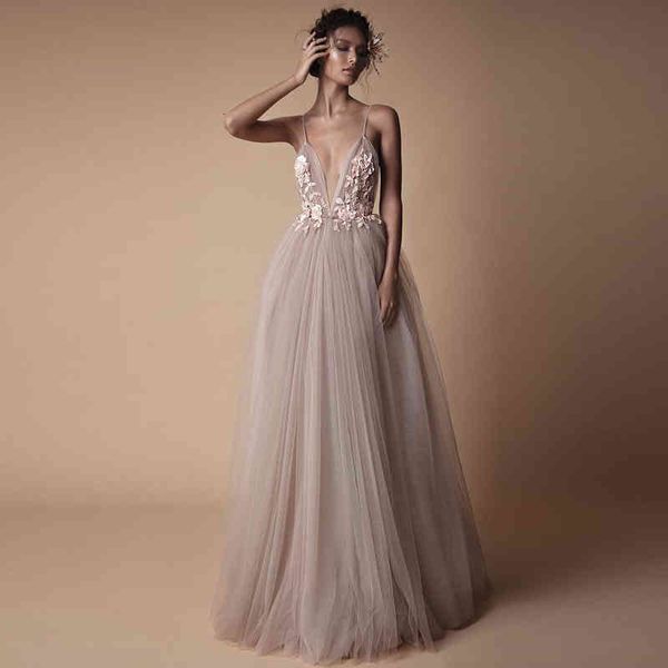 evening dresses bridal dress women's banquet suspender bridesmaid dress, Black;red
evening dresses bridal dress women's banquet suspender bridesmaid dress, Black;red