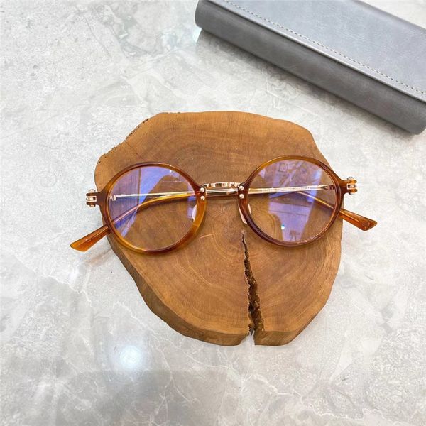 rlt5866 optical eyeglasses for men women retro style anti-blue light lens plate plank titanium frame glasses with box, White;black
rlt5866 optical eyeglasses for men women retro style anti-blue light lens plate plank titanium frame glasses with box, White;black