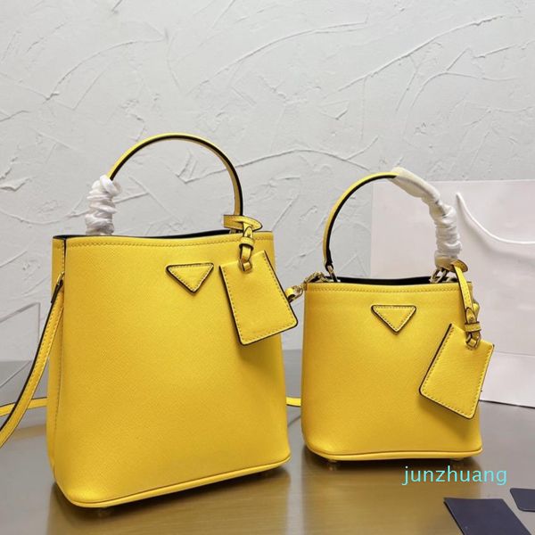 pra da bag designer- women bags genuine leather men drawstring bag shoulder handbags fashion tote large capacity cross body
pra da bag designer- women bags genuine leather men drawstring bag shoulder handbags fashion tote large capacity cross body