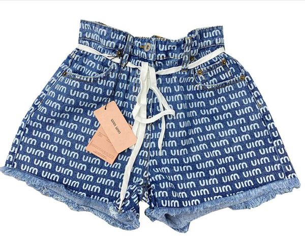 new denim short label miu luxury design 2022 new t-hin section outer wear high waist elastic thin flower bud de-nim shorts women's summ, White;black
new denim short label miu luxury design 2022 new t-hin section outer wear high waist elastic thin flower bud de-nim shorts women's summ, White;black