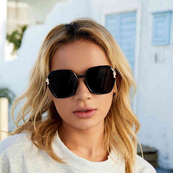 sunglasses women's high sense of fashion online red same korean large frame street s glasses shades, White;black
sunglasses women's high sense of fashion online red same korean large frame street s glasses shades, White;black