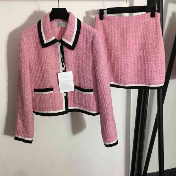 womens two pieces pants black and white webbing tweed jacket and high-waisted short skirt 2 piece sets designer tracksuits women clothing
womens two pieces pants black and white webbing tweed jacket and high-waisted short skirt 2 piece sets designer tracksuits women clothing