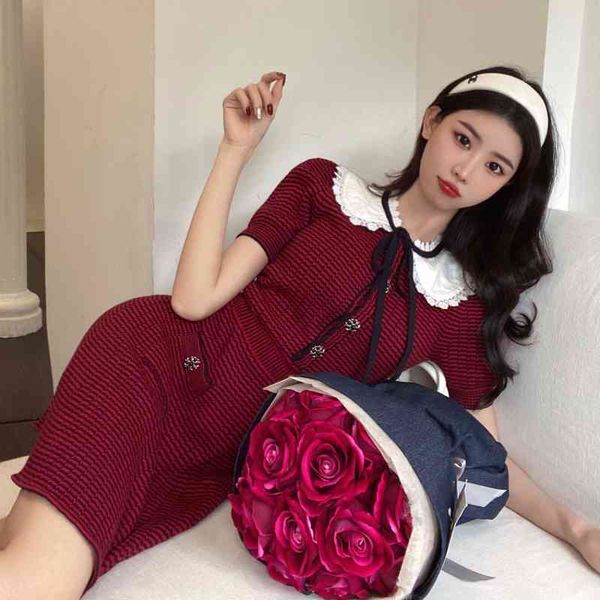casual dresses sp22 early spring high edition red and black striped bow knot ruffled baby collar knitted dress short skirt female, Black;gray
casual dresses sp22 early spring high edition red and black striped bow knot ruffled baby collar knitted dress short skirt female, Black;gray