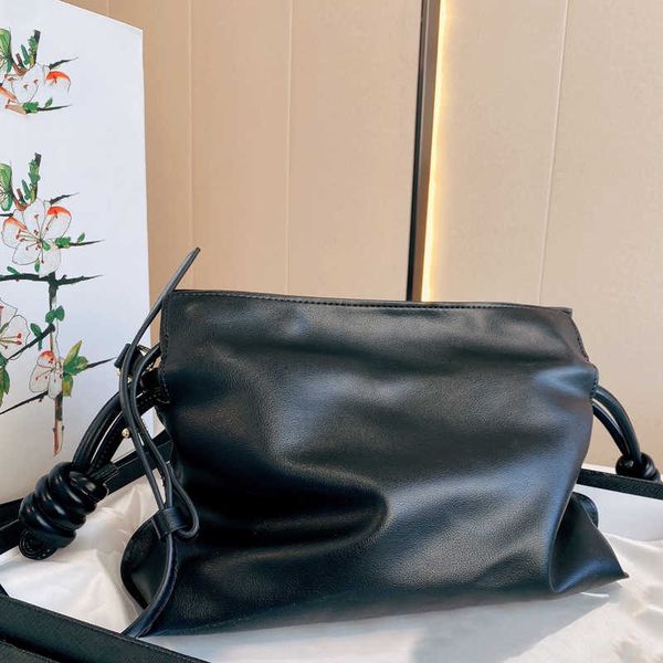 designer tote bag cross body handbags shoulder bags totes crossbody luxury softness handbag high-end genuine leather fashion brand size 30
designer tote bag cross body handbags shoulder bags totes crossbody luxury softness handbag high-end genuine leather fashion brand size 30