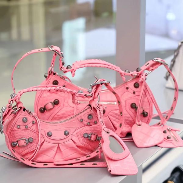 crescent bags rivet bag crossbody totes metallic lady luxury designer brand fashion shoulder handbags quality women phone cool wallet artwor
crescent bags rivet bag crossbody totes metallic lady luxury designer brand fashion shoulder handbags quality women phone cool wallet artwor