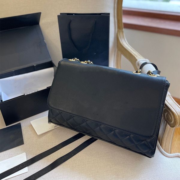 sheepskin embossed tote bag vintage black leather chain shoulder bag women large capacity gold hardware designer ladies
sheepskin embossed tote bag vintage black leather chain shoulder bag women large capacity gold hardware designer ladies