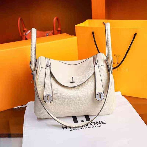 designer kellies 2022 new leather lychee pattern lindi bag women's versatile one shoulder messenger bag fashion portable doctor bag 7vl
designer kellies 2022 new leather lychee pattern lindi bag women's versatile one shoulder messenger bag fashion portable doctor bag 7vl