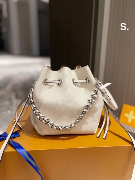 designers shoulder bag luxurious tote purse handbag message bags cluth classic genuine leather crossbody old flower 23cm cattlehide wallet c
designers shoulder bag luxurious tote purse handbag message bags cluth classic genuine leather crossbody old flower 23cm cattlehide wallet c