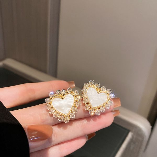 silver needle crystal shell earrings korean unique design love heart stud earrings fresh sweet style graceful eardrop women, Golden
silver needle crystal shell earrings korean unique design love heart stud earrings fresh sweet style graceful eardrop women, Golden