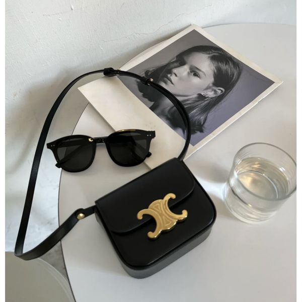 designer bags 2022 new fashion mini arc de triom-phe leather women's bag messenger single shoulder change mouth red envelope luxury han
designer bags 2022 new fashion mini arc de triom-phe leather women's bag messenger single shoulder change mouth red envelope luxury han