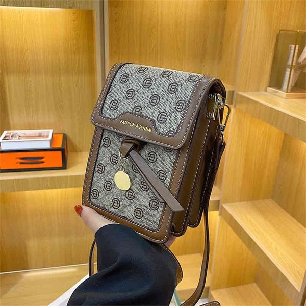 super low discount small women's texture single shoulder printed contrast color mobile phone bag
super low discount small women's texture single shoulder printed contrast color mobile phone bag