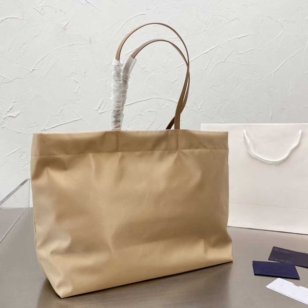 handbag luxury designers nylon tote bags large capacity wallets capacity ladies casual shopping shoulder handbags
handbag luxury designers nylon tote bags large capacity wallets capacity ladies casual shopping shoulder handbags