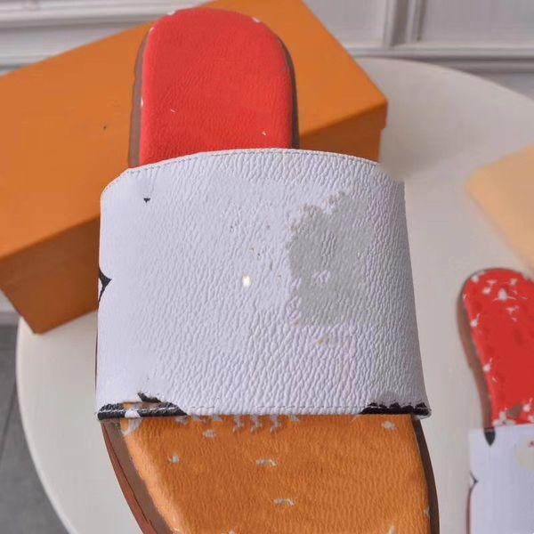 2022 stylish slippers tigers fashion classics slides sandals men women shoes tiger cat design summer 0427, Black
2022 stylish slippers tigers fashion classics slides sandals men women shoes tiger cat design summer 0427, Black