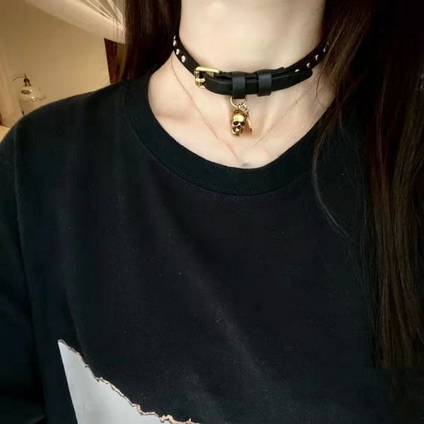 new designed rivet skull charm double circles wrist women's bracelet chokers necklace wide leather rope luxury ladies bracelets n-13, Golden;silver
new designed rivet skull charm double circles wrist women's bracelet chokers necklace wide leather rope luxury ladies bracelets n-13, Golden;silver